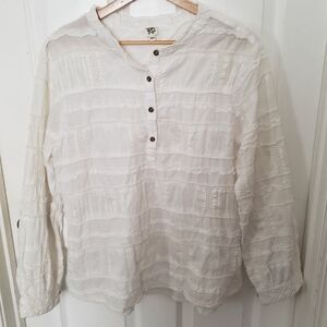 Women's White Button-Up Top